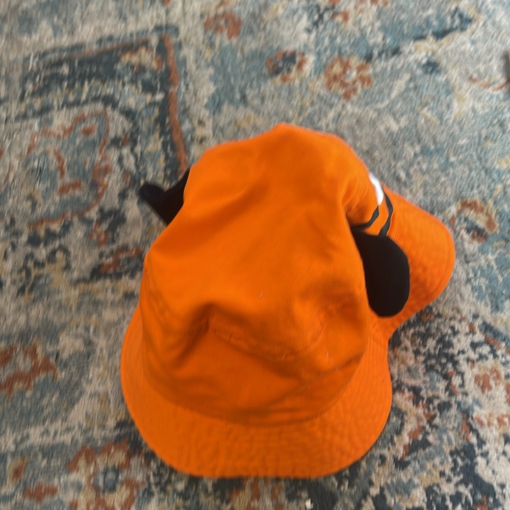 Bucket hat - Picture 3 of 4